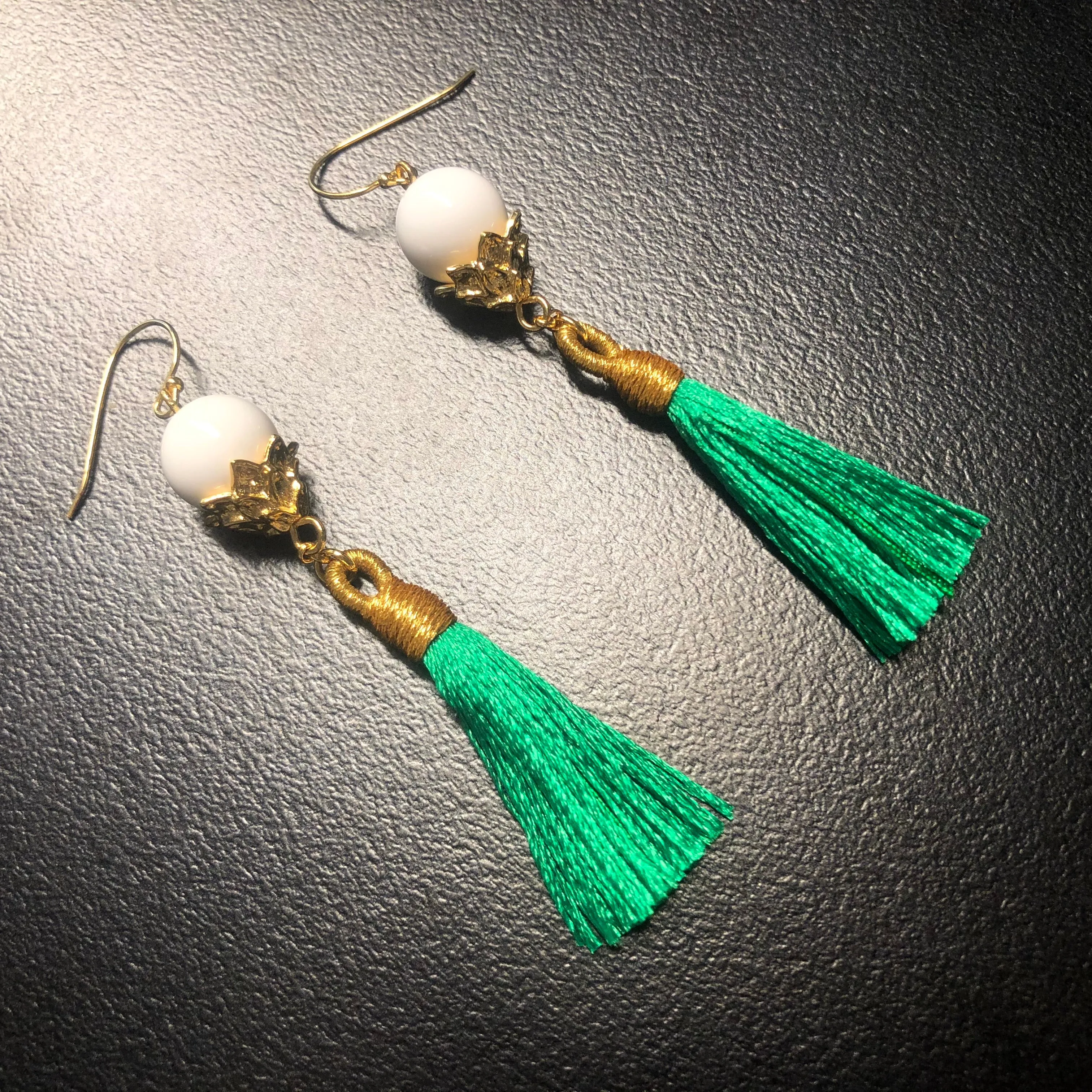 Little Lotus Silk Tassel Earrings - Green