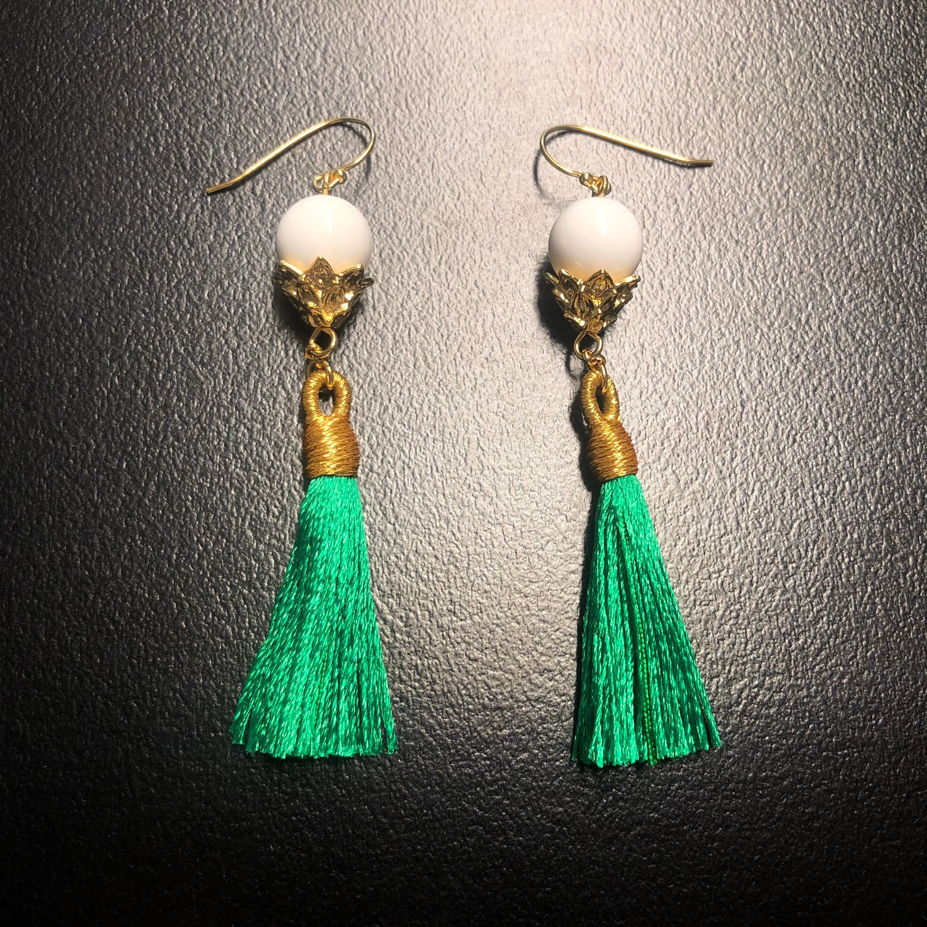 Little Lotus Silk Tassel Earrings - Green