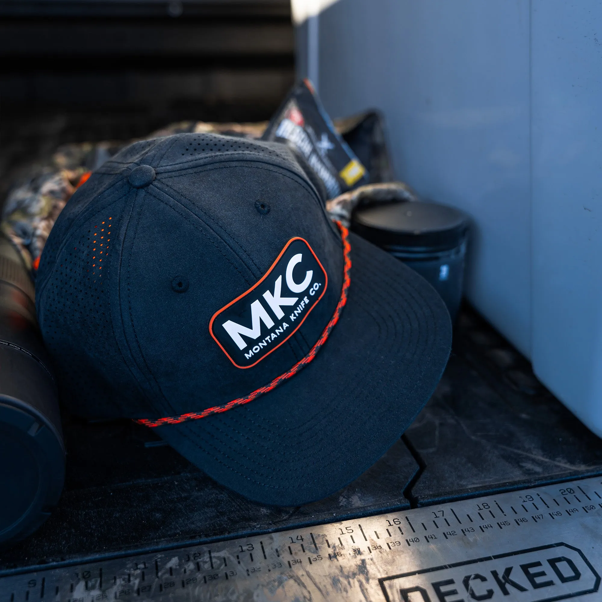 MKC PERFORMANCE SNAPBACK - BLACK